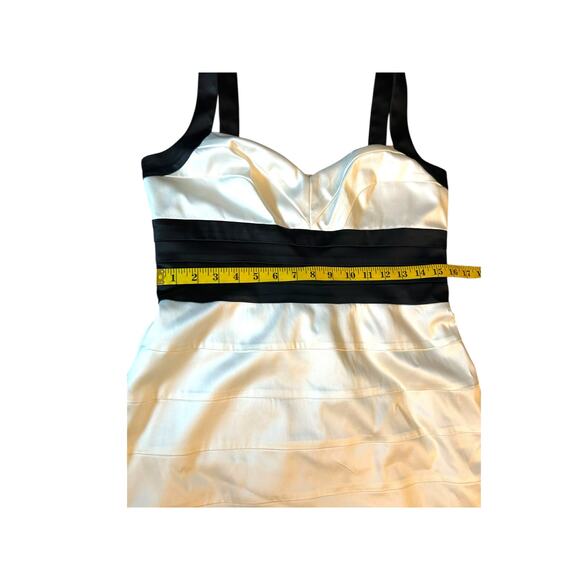 Democracy Ivory and Black Satin Dress - Size 12 - Picture 4 of 13